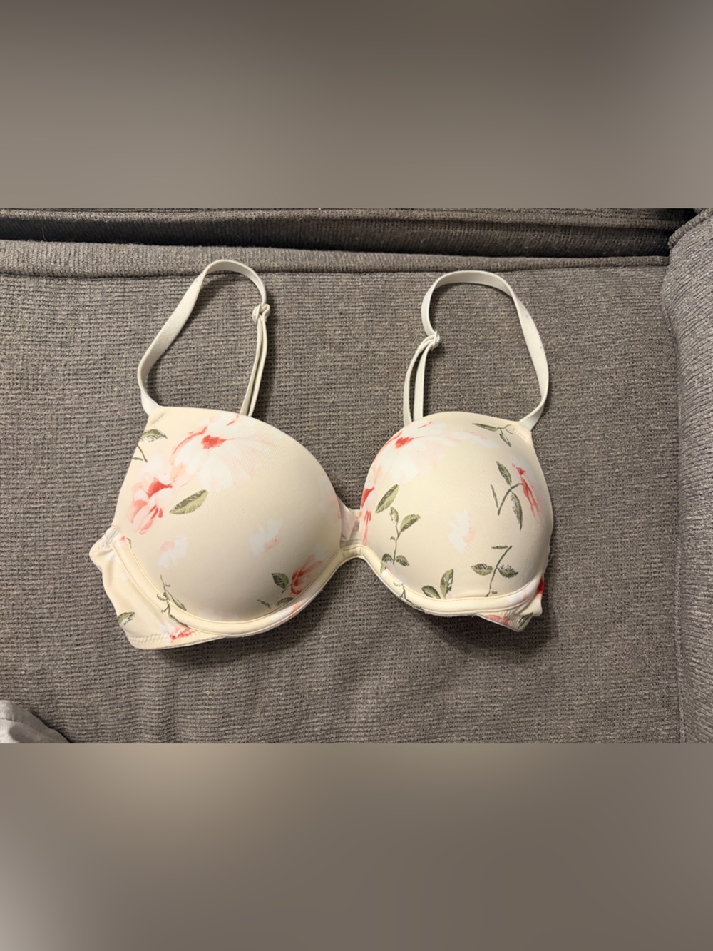 PINK Victoria's Secret Cream Floral T-Shirt Bra with Pink Accents